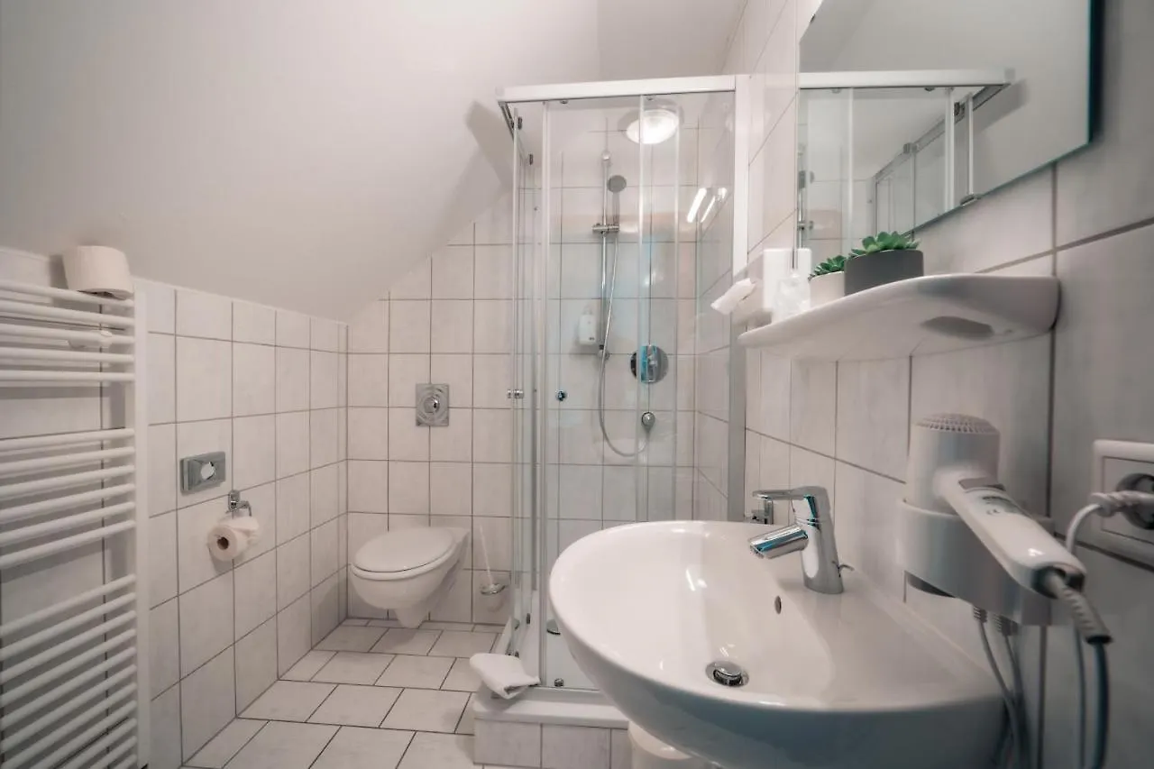 לינה וארוחת בוקר Airport Lounge Hotel Duesseldorf